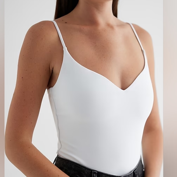 EXPRESS: Body Contour Sweetheart Neckline Bodysuit - Picture 3 of 5